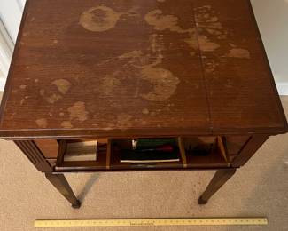 H79 - $75. SINGER 201-2 Sewing Machine. Works. Table Measures 25.5” W x 17.75” D x 30.25” Tall.