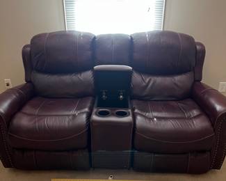 H76 - $600. Cindy Crawford Home Love Seat with 2 Electric Reclining Seats. Measures 76.5” W x 33” D x floor to seat 19” X floor to back 39” Tall. Really good condition. Has a few scuffs. Located on the 2nd story. Please have 2 strong people to move.