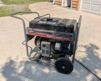 H142 - $400. Briggs & Stratton. Storm Responder Generator. 5500 Watts. 8250 Starting Watts. Runs great.