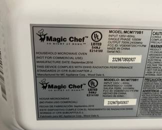 H80 - $20. Magic Chef 0.7 Cu Ft Microwave. Very Clean.