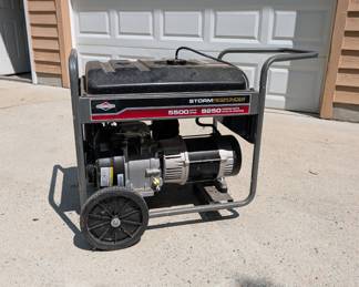 H142 - $400. Briggs & Stratton. Storm Responder Generator. 5500 Watts. 8250 Starting Watts. Runs great.
