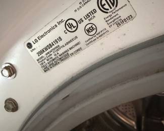 H107 - $100. LG 2012 Washing Machine on Stand. Model WM3470HWA.