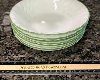 H98 - $50. Vintage Corelle Bowl 16 Piece Set. 4 - 8.5" bowls. 6 -7" bowls, and 6 - 5.5" green rimmed bowls.