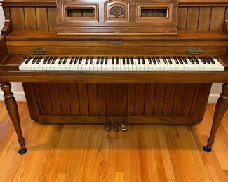 H46 - $100. Baldwin Upright Piano. Serial #1196036. Made In The USA. Measures 59” W x 29” D x 40” Tall. YOU MUST HIRE MOVERS. Located on the first floor - about 20' into the house.