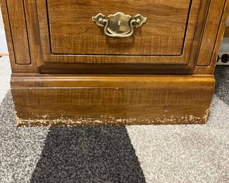 H84 - $60. 2 Piece Desk with Hutch. Desk measures 40.5” W x 18” D x 30.25“ Tall. Top shelf unit measures 40“ W x 11.25” D x 44.5” Tall. Everything works - minor surface wear - see photos.