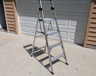 H144 - $40. Gorilla Ladder. Model GLA-5X. 250#.