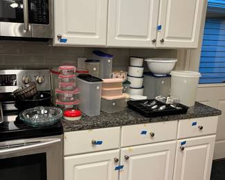 OVERVIEWS! Beautiful - Clean home. Come and shop to find some treasures!If these items don't have individual photos we can not hold for you - you MUST schedule an appointment to come and browse.
