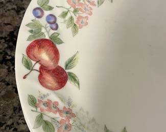 H97 - $60. 21 Piece Corning Corelle Chutney Fruit Swirl Set.