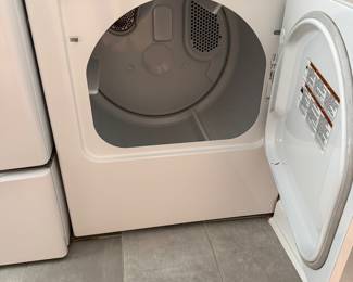 H106 - $100. Admiral Electric Dryer. Jan 2015.