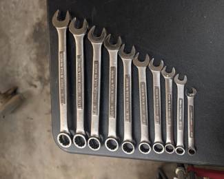 H105 - $30. 10 Piece Craftsman Wrench Set. 11-18 mm Craftsman Wrenches.