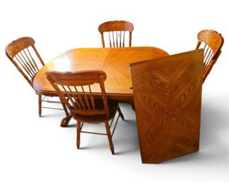 Oak Table With 24 Leaf 4 Chairs