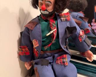Emmett Kelly Jr Hobo Clown Musical Collector's Doll with Bench by May Lei