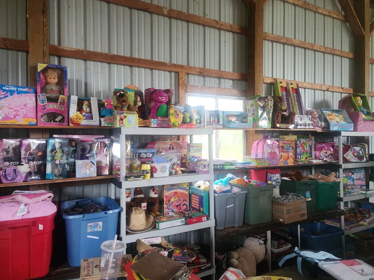 Toy wall