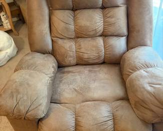 Massage/heat recliner