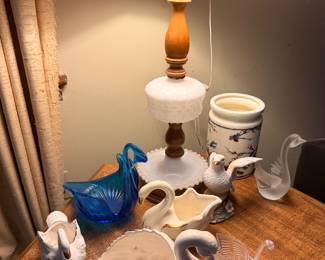 Glass/Ceramic Swans
