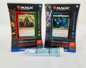 Magic: The Gathering - Dungeons & Dragons Commander & Chessex Lab Dice