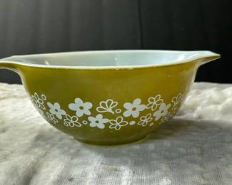 Pyrex “Spring blossom Cinderella mixing bowl”