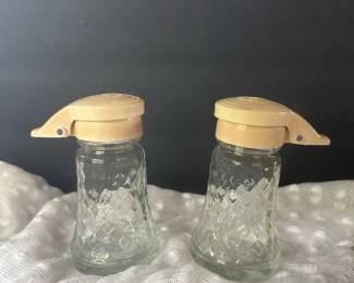 Glass salt and pepper shaker