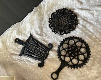 Trivet