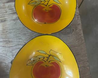 Apple bowls