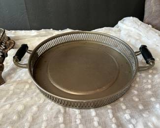 Metal serving tray