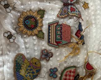 Cross point decoration 
