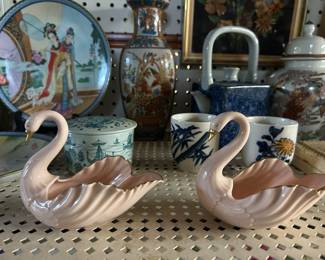 Lenox swans 