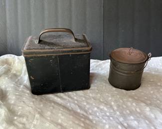 Tin container