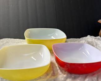 vintage bright yellow and Red Pyrex Square Hostess Bowl (model 525-B)
