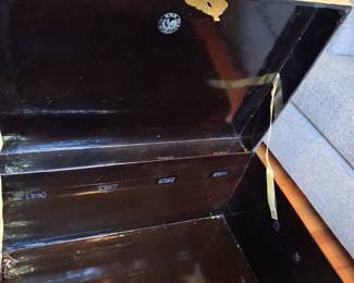 Jinji Brand Chinese Lacquerware Storage Trunk