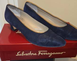 Salvatore Ferragamo Navy Pebble Suede Kitten Heel Pumps