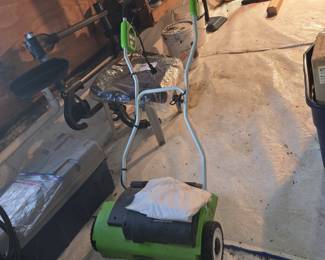 Greenworks 10 Amp 14-Inch Corded Electric Dethatcher (Model 27022)