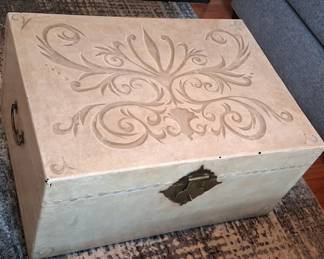 Jinji Brand Chinese Lacquerware Storage Trunk
