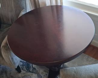 Vintage Mahogany Pedestal Accent Table