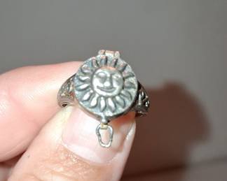 Vintage Sterling Silver Sun Face Poison Ring