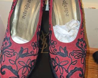 Yves Saint Laurent 'Elbe' Berry Suede Black Embroidered Pumps