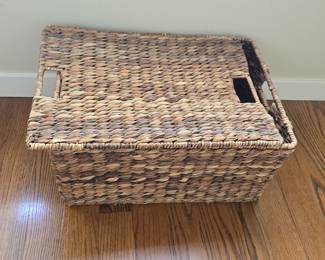Woven Water Hyacinth Storage Basket with Lid and Handles