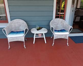 Vintage White Wicker Patio Bistro Set with Blue Ombre Cushions