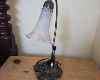 Meyda Lighting "Pond Lily" Accent Lamp 16" high