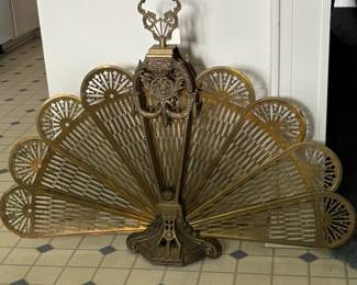 Deco fireplace screen