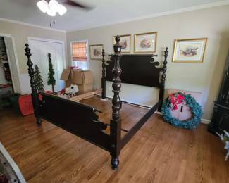 King size bed 