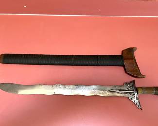 Philippines Undulated Double Edge Blade Hilt covered w/vegetable rope