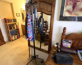 Mirror for Dresser - Metal Stand 