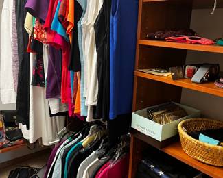 Oodles of Women's Clothes - size 8-10
