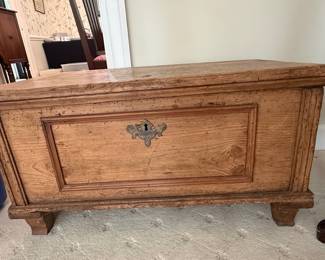 Victorian-Style Balloon Back Side Chair