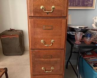 Antique Quarter-Sawn Oak Four-Drawer Filing Cabinet by Library Bureau