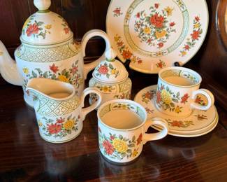 Villeroy and Bach Summer Day