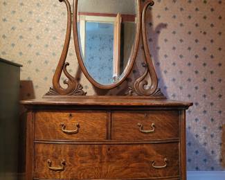 Victorian Princess Dresser