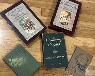 Charming collection of vintage literary classics, including Wuthering Heights, Mark Twain, and beautifully aged editions perfect for book lovers, collectors, and cozy shelf styling! 📚✨