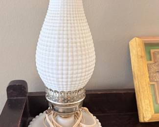Beautiful vintage Fenton-style hobnail milk-glass hurricane lamp with a ruffled chimney and beaded base an elegant find for collectors and cottage-style décor! ✨